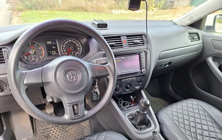 Volkswagen Jetta VI, 2013 год, 980 000 рублей, 8 фотография