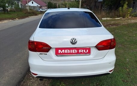 Volkswagen Jetta VI, 2013 год, 980 000 рублей, 7 фотография