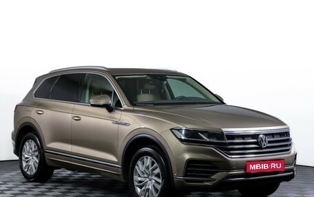 Volkswagen Touareg III, 2018 год, 3 850 000 рублей, 3 фотография