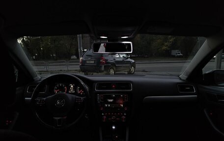 Volkswagen Jetta VI, 2013 год, 1 090 000 рублей, 11 фотография