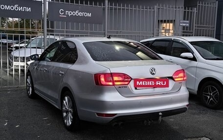 Volkswagen Jetta VI, 2013 год, 1 090 000 рублей, 6 фотография