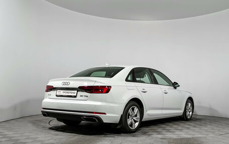 Audi A4, 2019 год, 2 600 000 рублей, 5 фотография