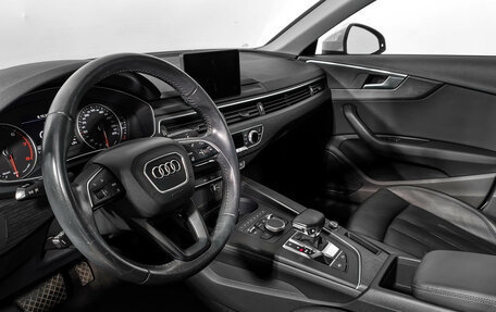 Audi A4, 2019 год, 2 600 000 рублей, 9 фотография