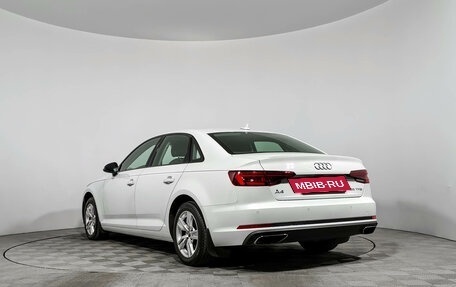 Audi A4, 2019 год, 2 600 000 рублей, 7 фотография