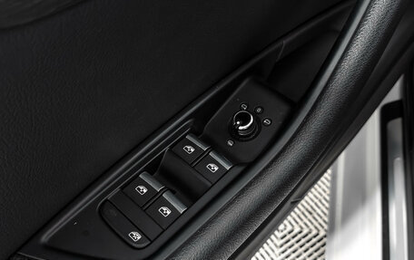 Audi A4, 2019 год, 2 600 000 рублей, 17 фотография