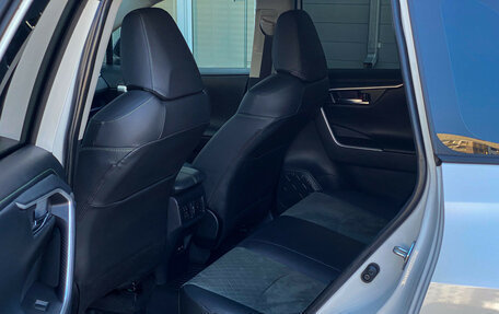 Toyota RAV4, 2025 год, 3 999 000 рублей, 13 фотография