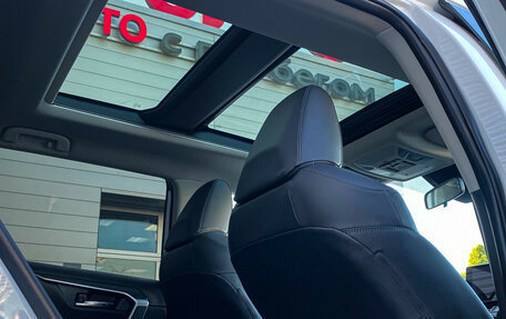 Toyota RAV4, 2025 год, 3 999 000 рублей, 26 фотография