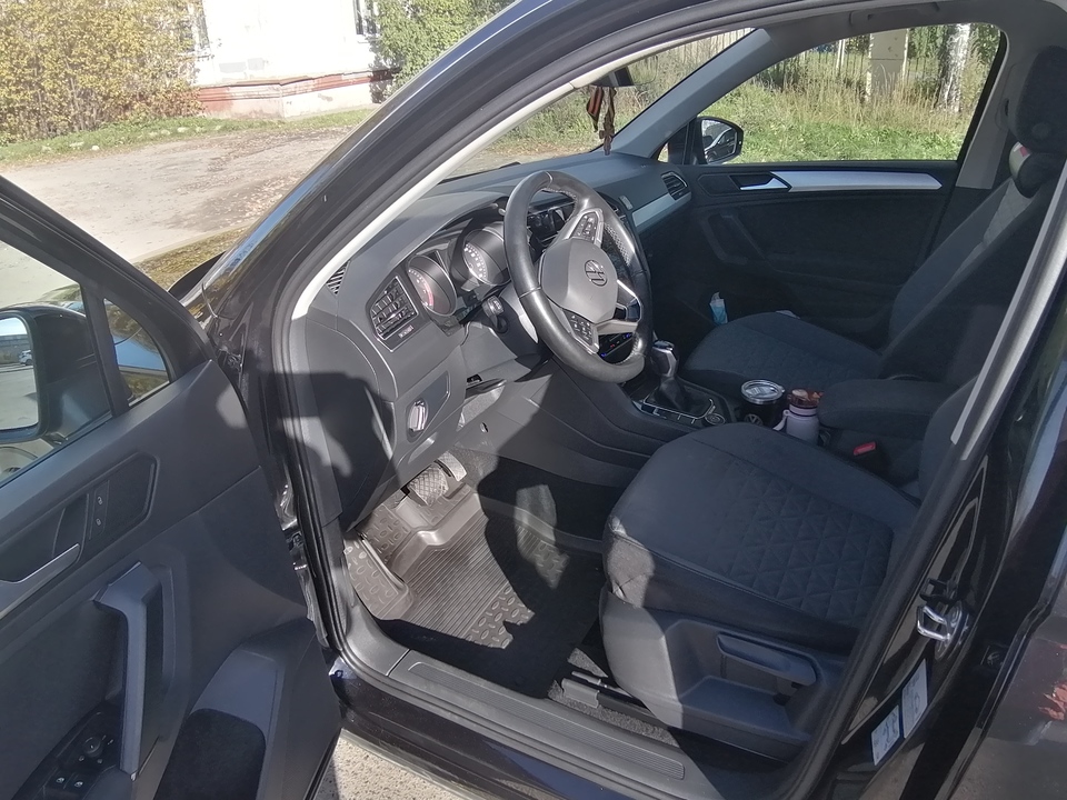 Volkswagen Tiguan II, 2021 год, 3 500 000 рублей, 3 фотография