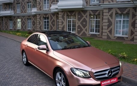 Mercedes-Benz E-Класс, 2017 год, 3 990 000 рублей, 1 фотография