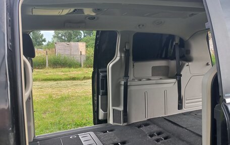 Chrysler Voyager IV, 2008 год, 1 200 000 рублей, 7 фотография