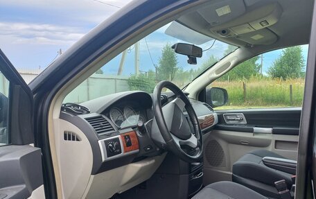 Chrysler Voyager IV, 2008 год, 1 200 000 рублей, 8 фотография