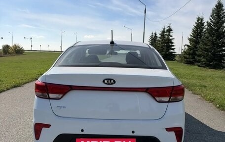 KIA Rio IV, 2020 год, 2 100 000 рублей, 3 фотография