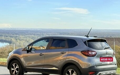 Renault Kaptur I рестайлинг, 2021 год, 1 550 000 рублей, 4 фотография