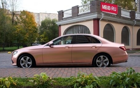 Mercedes-Benz E-Класс, 2017 год, 3 990 000 рублей, 5 фотография