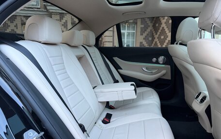 Mercedes-Benz E-Класс, 2017 год, 3 990 000 рублей, 16 фотография