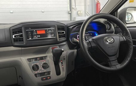 Daihatsu Mira e:S II, 2018 год, 689 000 рублей, 10 фотография