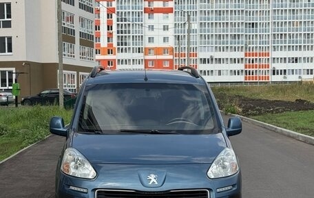 Peugeot Partner II рестайлинг 2, 2014 год, 720 000 рублей, 2 фотография
