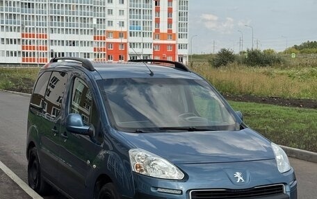 Peugeot Partner II рестайлинг 2, 2014 год, 720 000 рублей, 3 фотография