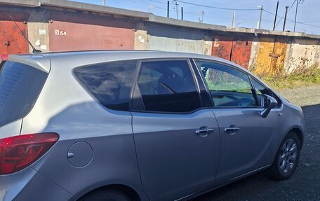 Opel Meriva, 2011 год, 600 000 рублей, 17 фотография