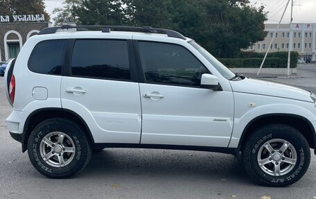 Chevrolet Niva I рестайлинг, 2014 год, 690 000 рублей, 4 фотография