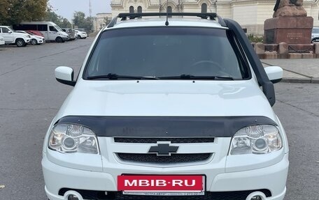 Chevrolet Niva I рестайлинг, 2014 год, 690 000 рублей, 2 фотография