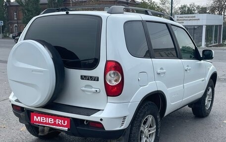 Chevrolet Niva I рестайлинг, 2014 год, 690 000 рублей, 5 фотография