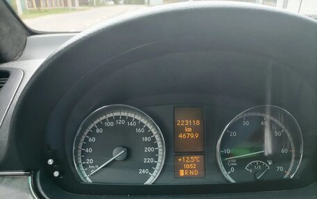 Mercedes-Benz Viano, 2010 год, 1 100 000 рублей, 3 фотография