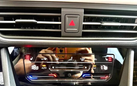 Volkswagen Tiguan II, 2023 год, 2 100 000 рублей, 11 фотография