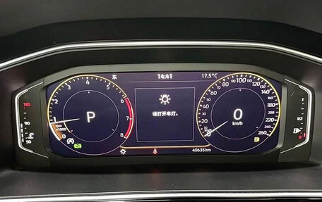 Volkswagen Tiguan II, 2023 год, 2 100 000 рублей, 10 фотография