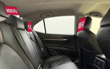 Toyota Camry, 2020 год, 3 020 000 рублей, 13 фотография