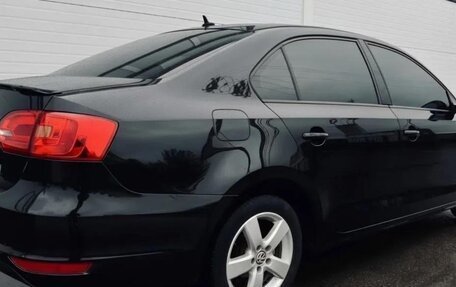 Volkswagen Jetta VI, 2013 год, 970 000 рублей, 5 фотография