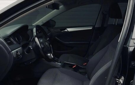 Volkswagen Jetta VI, 2013 год, 970 000 рублей, 12 фотография