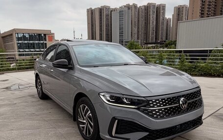 Volkswagen Lavida, 2023 год, 1 450 000 рублей, 1 фотография