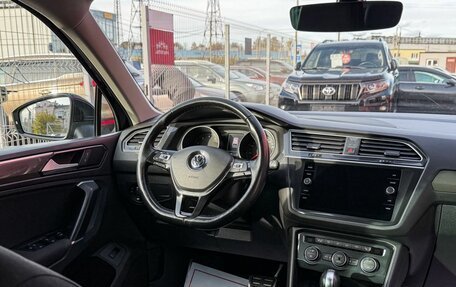 Volkswagen Tiguan II, 2018 год, 1 999 000 рублей, 18 фотография