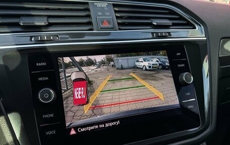 Volkswagen Tiguan II, 2018 год, 1 999 000 рублей, 23 фотография