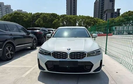BMW 3 серия, 2023 год, 2 720 000 рублей, 2 фотография