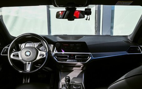BMW 3 серия, 2019 год, 3 399 000 рублей, 18 фотография