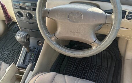 Toyota Corolla, 2002 год, 650 000 рублей, 3 фотография