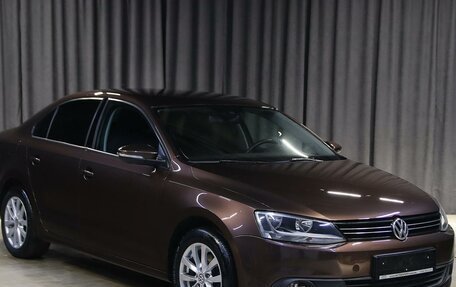 Volkswagen Jetta VI, 2014 год, 1 049 000 рублей, 3 фотография