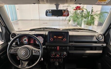 Suzuki Jimny, 2021 год, 2 999 000 рублей, 10 фотография