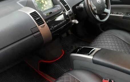 Toyota Prius, 2009 год, 700 000 рублей, 5 фотография