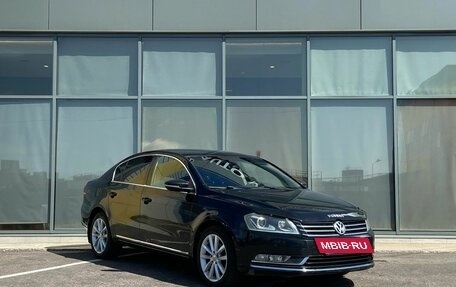 Volkswagen Passat B7, 2011 год, 596 000 рублей, 2 фотография