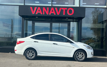 Hyundai Solaris II рестайлинг, 2013 год, 795 000 рублей, 5 фотография