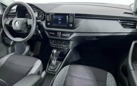 Skoda Rapid II, 2021 год, 1 580 000 рублей, 10 фотография
