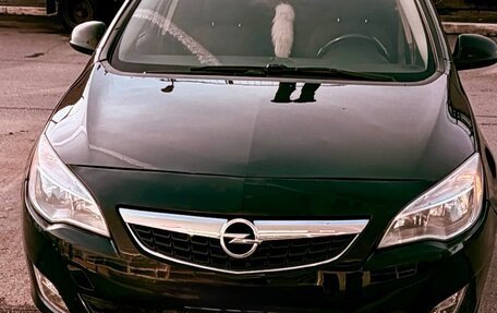 Opel Astra J, 2012 год, 550 000 рублей, 1 фотография