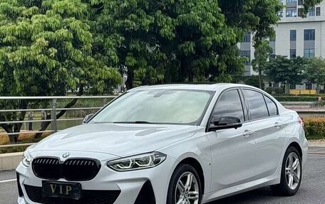 BMW 1 серия, 2023 год, 1 730 000 рублей, 3 фотография