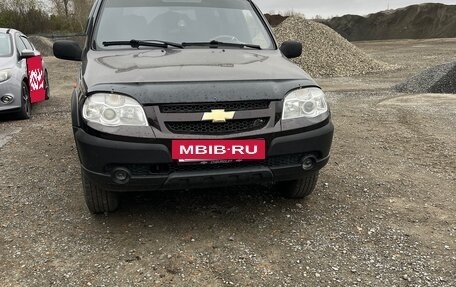 Chevrolet Niva I рестайлинг, 2010 год, 480 000 рублей, 4 фотография