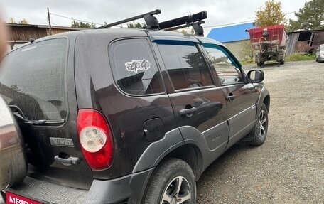 Chevrolet Niva I рестайлинг, 2010 год, 480 000 рублей, 6 фотография