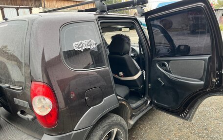 Chevrolet Niva I рестайлинг, 2010 год, 480 000 рублей, 15 фотография