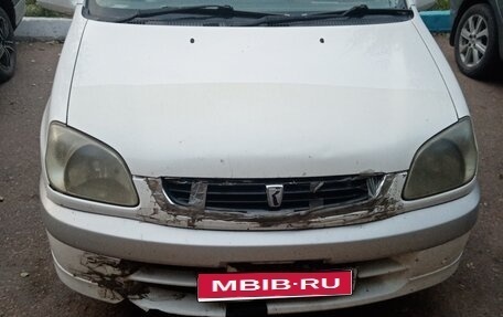 Toyota Raum I, 2000 год, 340 000 рублей, 1 фотография